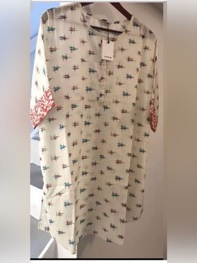 Printed Baggy shirt.